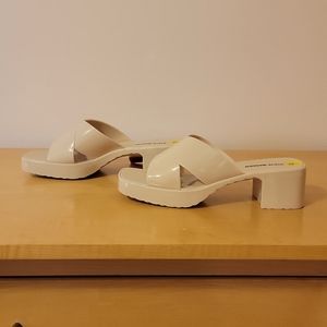 Steve Madden NWT  jelly slip-on platform sandals, Nude, Size 9 (fits 8.5)